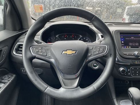 Used 2024 Chevrolet Equinox LT FWD image 19
