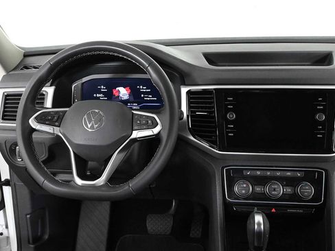 Used 2023 Volkswagen Atlas SE FWD image 3