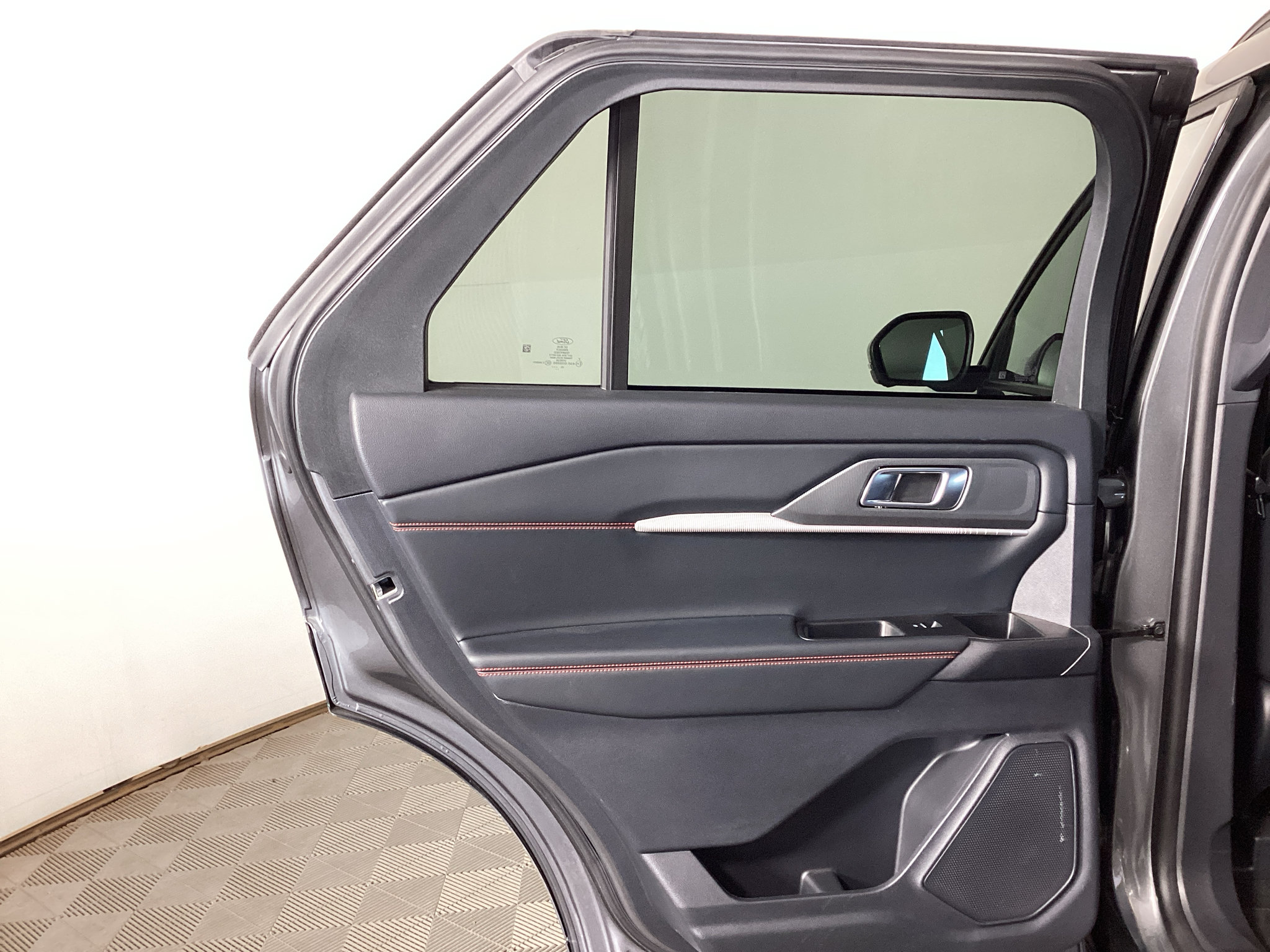 Used 2026 Ford Explorer ST-Line AWD/4WD image 14
