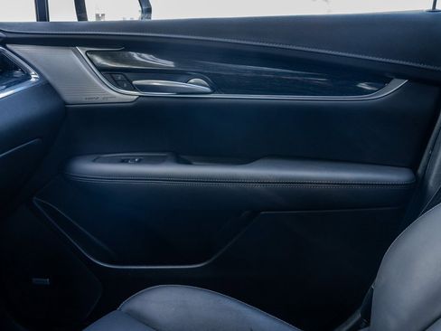 Used 2024 Cadillac XT5 Premium Luxury image 13