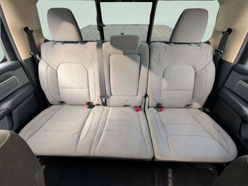 Used 2019 RAM 1500 Big Horn RWD image 31