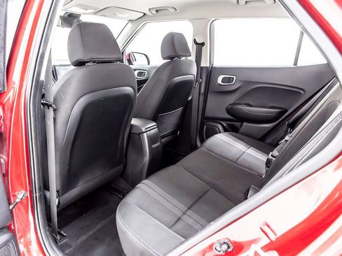 Used 2021 Hyundai Venue SEL w/ Cargo Package image 29