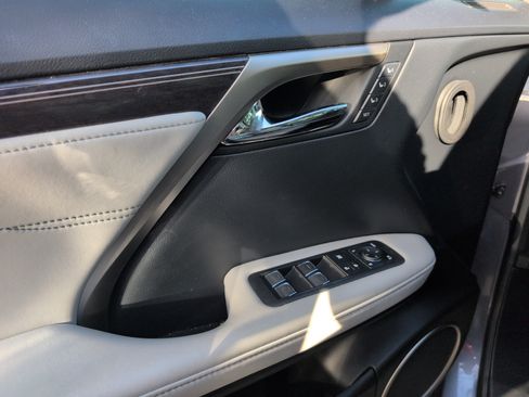 Used 2019 Lexus RX 350 FWD w/ Luxury Package image 9