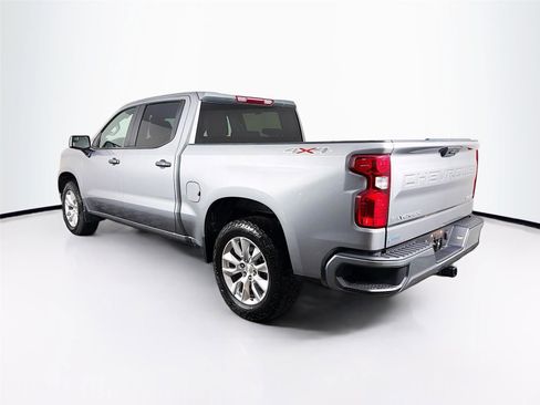 Used 2023 Chevrolet Silverado 1500 Custom AWD/4WD image 5