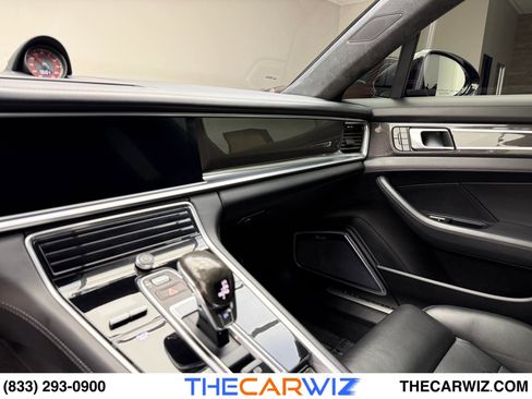 Used 2018 Porsche Panamera Turbo Sport Turismo image 56