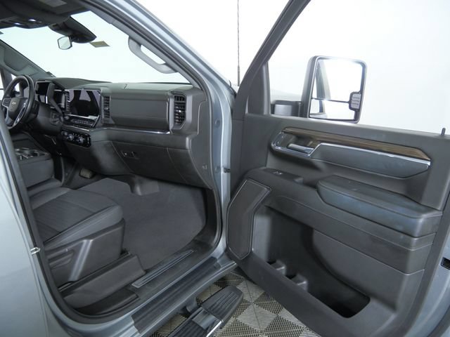 Used 2024 Chevrolet Silverado 2500 LT AWD/4WD image 11