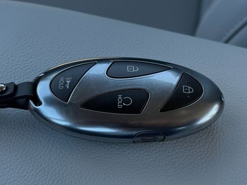 New 2026 Hyundai Elantra Limited FWD image 31