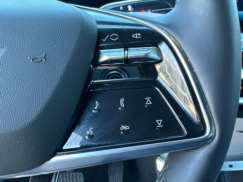 Certified 2023 Cadillac Lyriq 2WD image 27