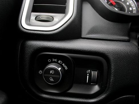 Used 2021 RAM 1500 Big Horn image 13