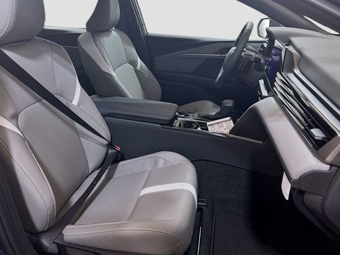 New 2026 Toyota Camry SE image 4