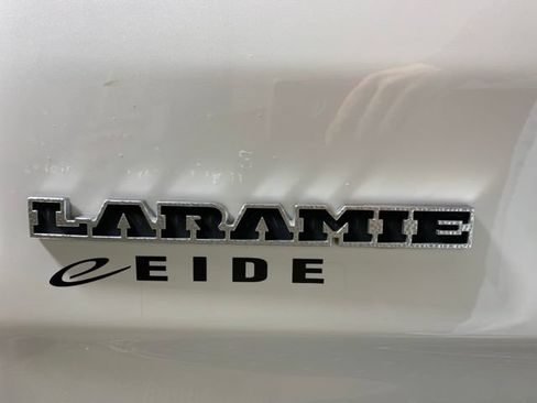 Used 2022 RAM 1500 Laramie AWD/4WD image 35