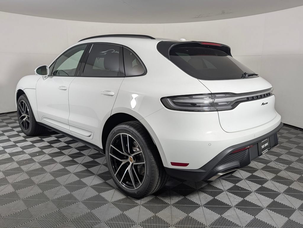 New 2026 Porsche Macan AWD/4WD image 3