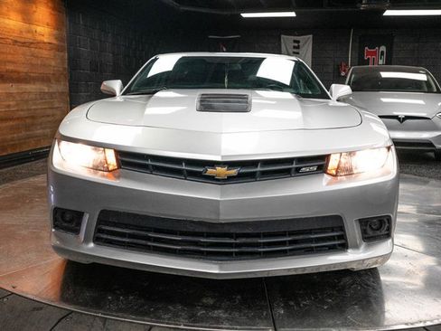 Used 2015 Chevrolet Camaro SS image 4