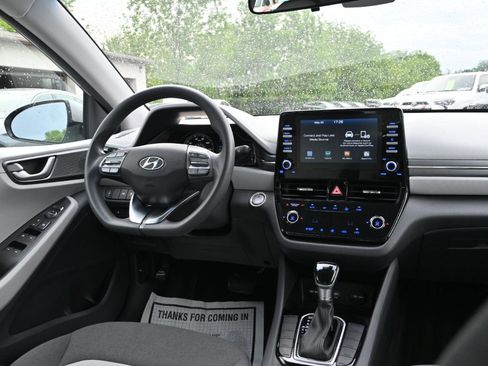 Used 2020 Hyundai Ioniq Blue FWD image 21
