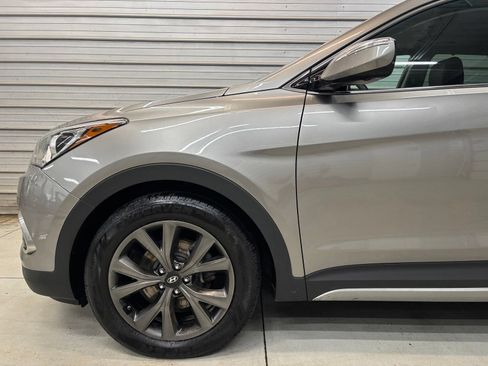 Used 2017 Hyundai Santa Fe Sport w/ Cargo Package AWD/4WD image 12