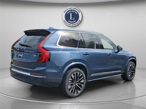 New 2026 Volvo XC90 B6 Plus w/ Protection Package Premier image 4