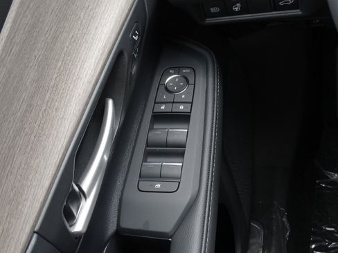 New 2026 Toyota Grand Highlander Platinum AWD/4WD image 29