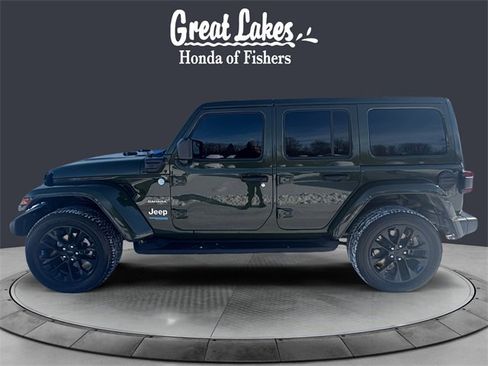 Used 2022 Jeep Wrangler Unlimited Sahara 4xe image 2