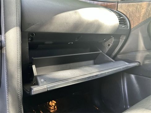 Used 2023 Nissan Armada SL image 32