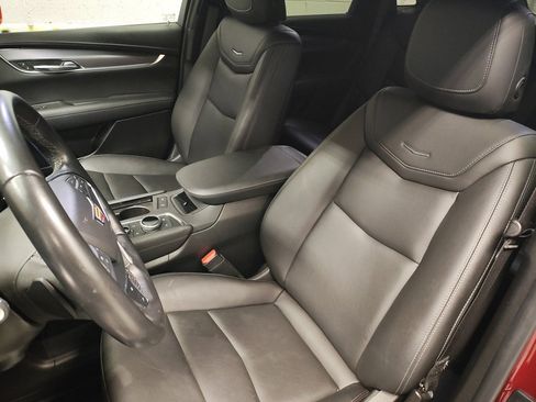 Used 2020 Cadillac XT5 Luxury image 25
