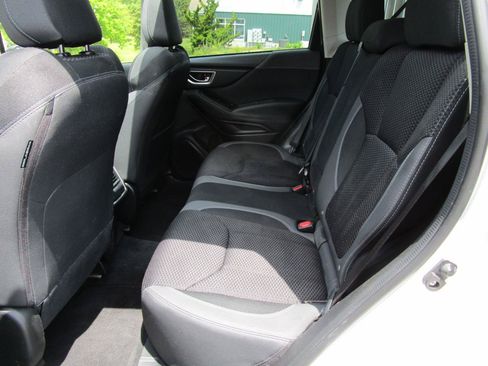 Used 2021 Subaru Forester Premium AWD/4WD image 13