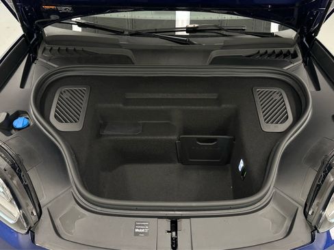 Used 2025 Porsche Macan 4 Electric AWD/4WD image 43