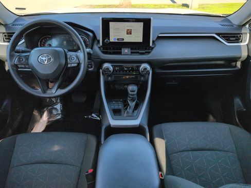 Used 2025 Toyota RAV4 XLE AWD/4WD image 14
