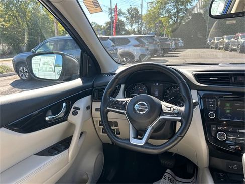 Certified 2022 Nissan Rogue Sport SL w/ Premium Package image 23