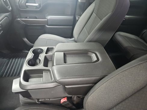 Used 2019 Chevrolet Silverado 1500 LT image 6