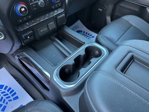 Used 2021 Chevrolet Silverado 2500 LTZ w/ LTZ Convenience Package image 17