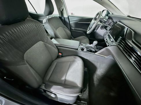 Used 2025 Toyota Camry LE FWD image 31