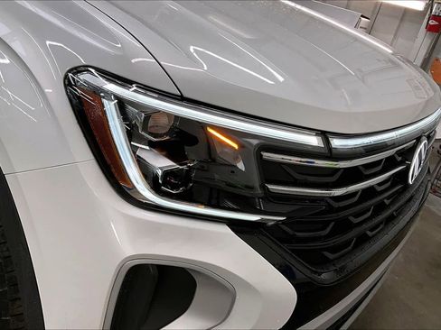 New 2026 Volkswagen Atlas Peak Edition image 34