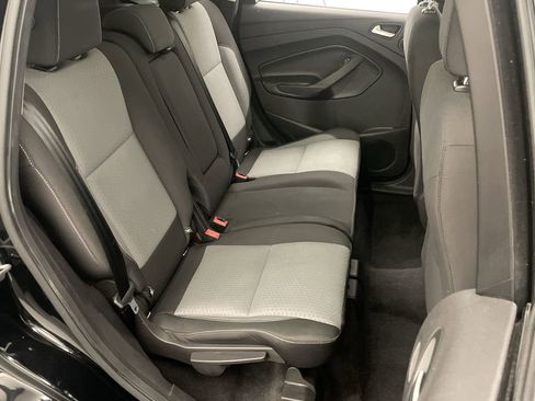 Used 2017 Ford Escape SE w/ Equipment Group 201A AWD/4WD image 18