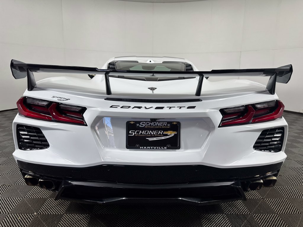 Used 2025 Chevrolet Corvette Stingray Premium Cpe w/ Z51 Performance Package RWD image 5