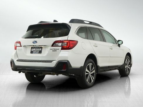 Used 2018 Subaru Outback 3.6R Limited image 5