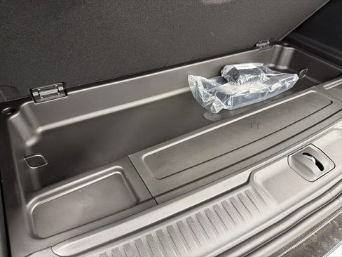 New 2025 Jeep Wagoneer 4WD image 9