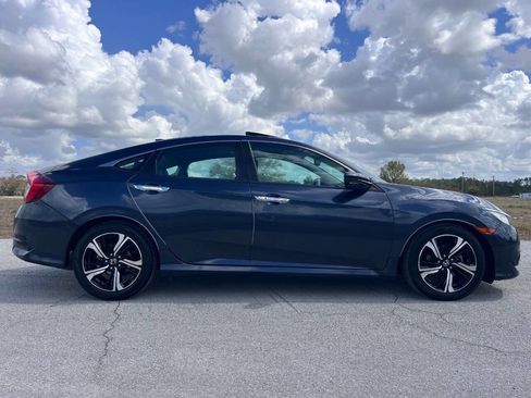 Used 2016 Honda Civic Touring image 11