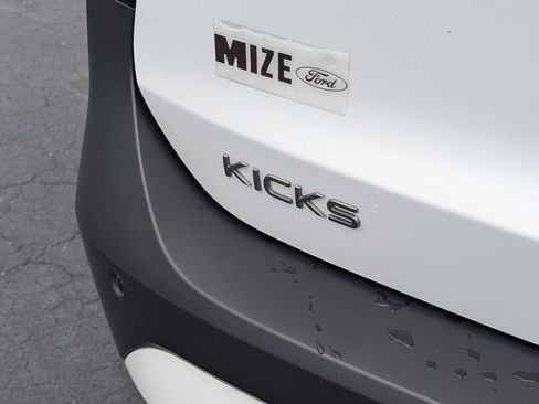 Used 2025 Nissan Kicks S FWD image 23