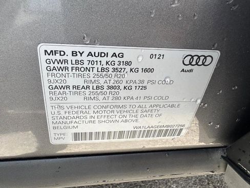 Used 2021 Audi e-tron Premium Plus w/ Premium Plus Package image 34