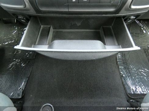 Used 2018 RAM 1500 Express RWD image 30