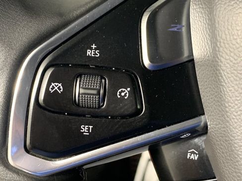 Used 2020 Chevrolet Corvette Stingray Preferred Cpe w/ 2LT Preferred Equipment Group RWD image 18