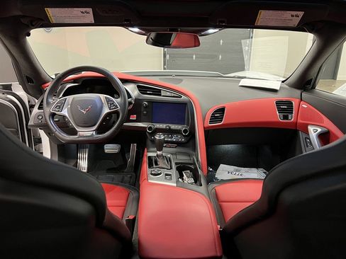 Used 2016 Chevrolet Corvette Z06 w/ 3LZ Preferred Equipment Group image 26