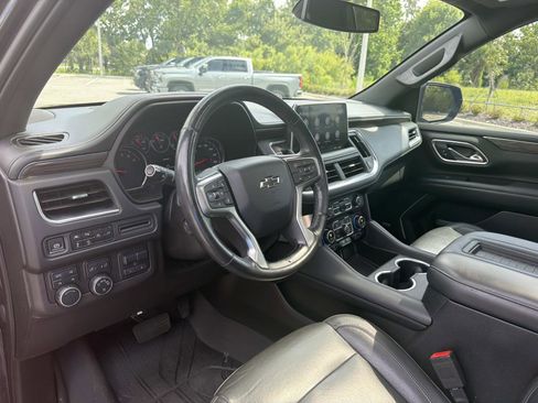 Used 2021 Chevrolet Tahoe Z71 w/ Z71 Signature Package AWD/4WD image 22