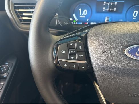 Used 2025 Ford Escape Platinum AWD/4WD image 21