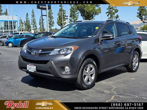 Used 2015 Toyota RAV4 XLE FWD image 1