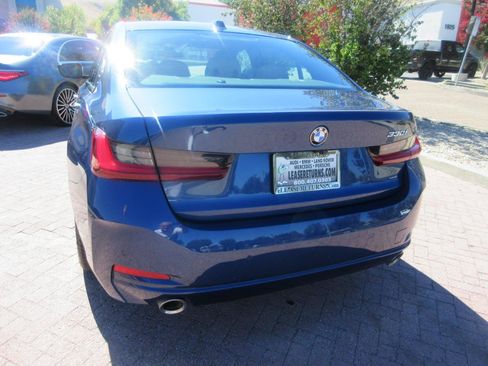 Used 2023 BMW 330i Sedan w/ Driving Assistance Package RWD image 77