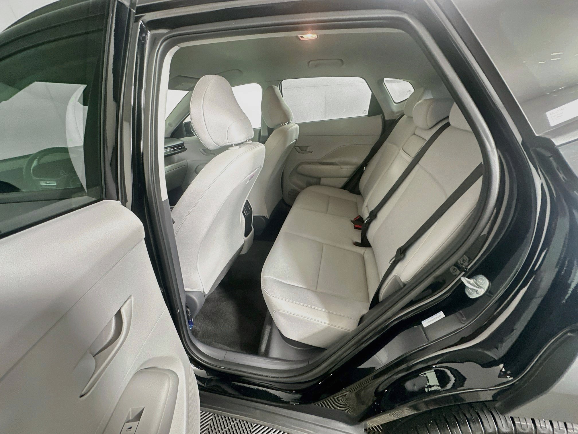 Used 2025 Hyundai Kona SEL FWD image 26