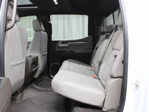 Used 2024 Chevrolet Silverado 1500 LT Trail Boss w/ LT Trail Boss Premium Package image 10