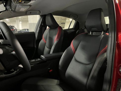 New 2026 Toyota Prius Plug-In Hybrid FWD image 15