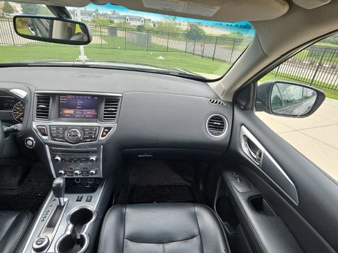 Used 2018 Nissan Pathfinder SL w/ SL Premium Package AWD/4WD image 26